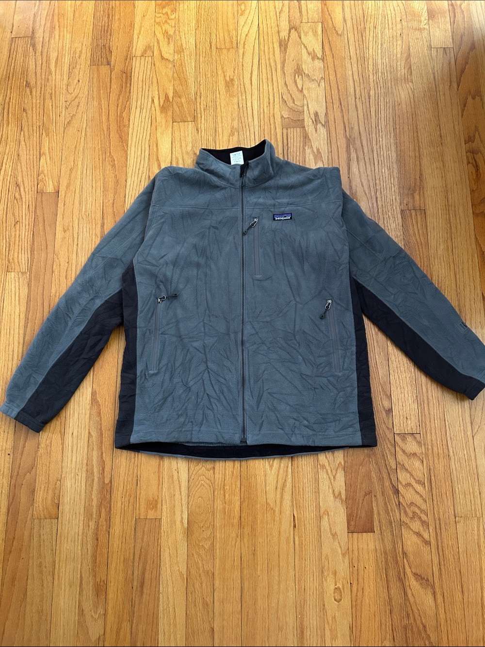Patagonia Gray and Black Lightweight Fleece Jacket